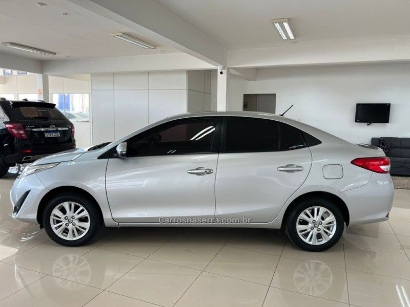 TOYOTA YARIS 1.5 XL SEDAN 16V 2018/2019 CIMIRRO AUTOMÓVEIS TAQUARA / Carros no Vale TOYOTA YARIS 1.5 XL SEDAN 16V 2018/2019 CIMIRRO AUTOMÓVEIS TAQUARA / Carros no Vale