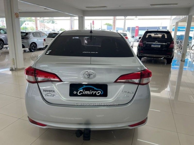 TOYOTA YARIS 1.5 XL SEDAN 16V 2018/2019 CIMIRRO AUTOMÓVEIS TAQUARA / Carros no Vale TOYOTA YARIS 1.5 XL SEDAN 16V 2018/2019 CIMIRRO AUTOMÓVEIS TAQUARA / Carros no Vale