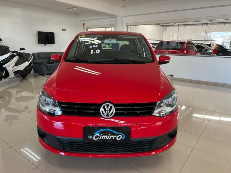 VOLKSWAGEN FOX 1.0 MI 8V 2014/2014 CIMIRRO AUTOMÓVEIS TAQUARA / Carros no Vale VOLKSWAGEN FOX 1.0 MI 8V 2014/2014 CIMIRRO AUTOMÓVEIS TAQUARA / Carros no Vale