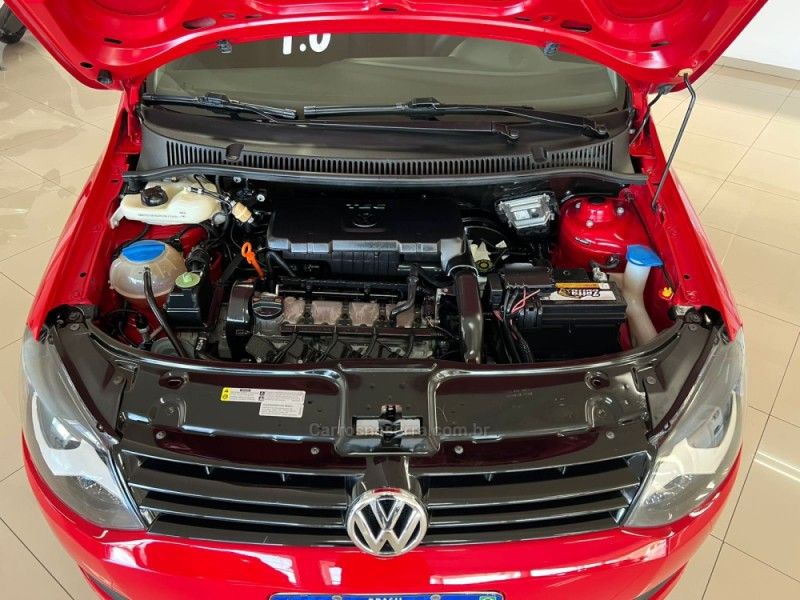 VOLKSWAGEN FOX 1.0 MI 8V 2014/2014 CIMIRRO AUTOMÓVEIS TAQUARA / Carros no Vale VOLKSWAGEN FOX 1.0 MI 8V 2014/2014 CIMIRRO AUTOMÓVEIS TAQUARA / Carros no Vale