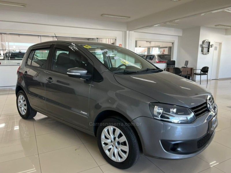 VOLKSWAGEN FOX 1.6 MI 8V 2012/2013 CIMIRRO AUTOMÓVEIS TAQUARA / Carros no Vale