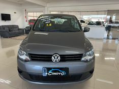 VOLKSWAGEN FOX 1.6 MI 8V 2012/2013 CIMIRRO AUTOMÓVEIS TAQUARA / Carros no Vale