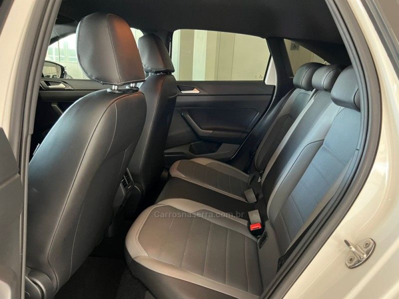 VOLKSWAGEN NIVUS 1.0 TSI HIGHLINE 2022/2023 CIMIRRO AUTOMÓVEIS TAQUARA / Carros no Vale