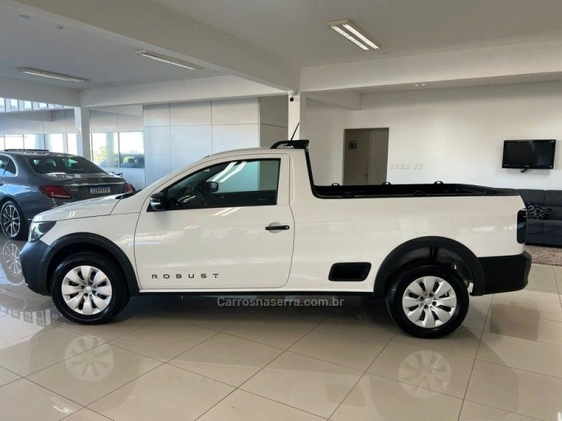 VOLKSWAGEN SAVEIRO 1.6 MSI ROBUST CS 16V 2023/2024 CIMIRRO AUTOMÓVEIS TAQUARA / Carros no Vale