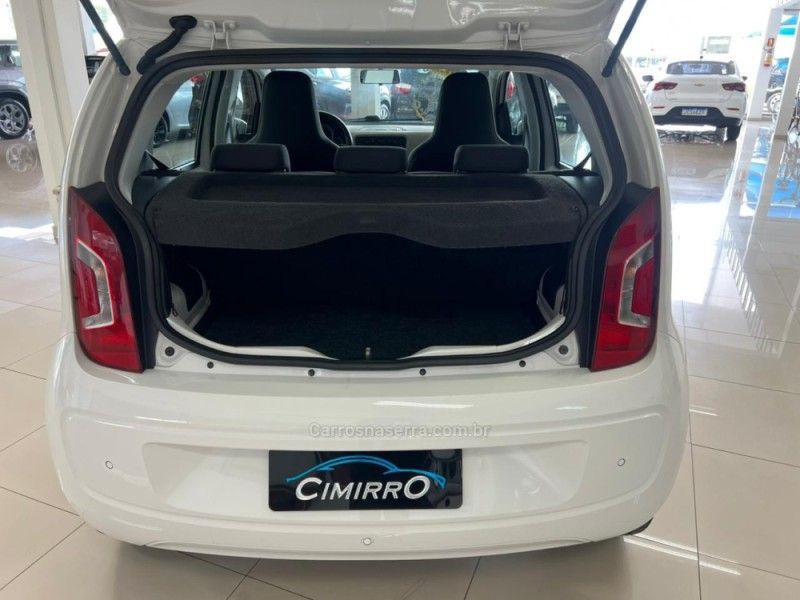 VOLKSWAGEN UP 1.0 MPI MOVE UP 12V AUTOMATIZADO 2016/2017 CIMIRRO AUTOMÓVEIS TAQUARA / Carros no Vale