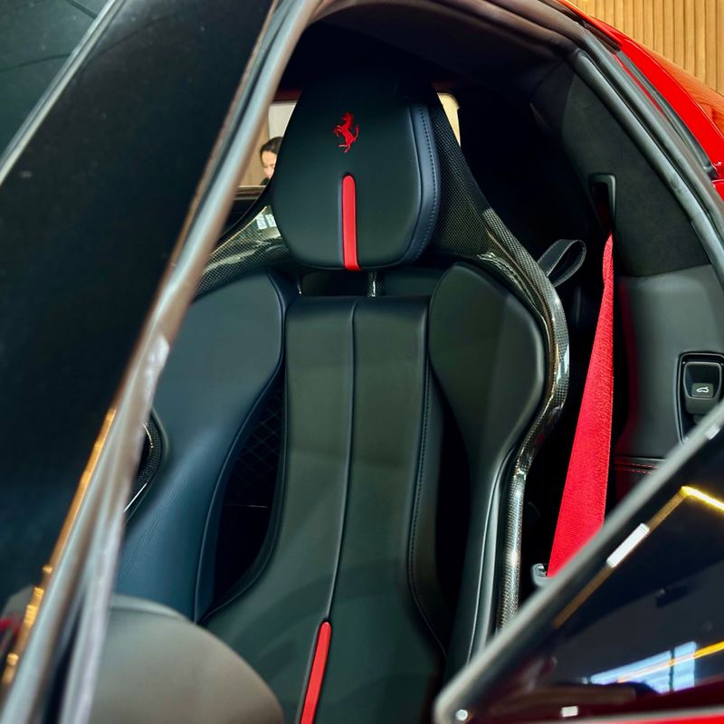 Ferrari 296 Gtb 2024/2025 DL MOTORS LAJEADO / Carros no Vale