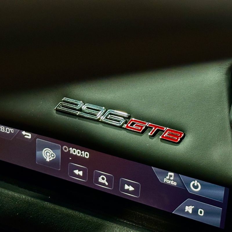 Ferrari 296 Gtb 2024/2025 DL MOTORS LAJEADO / Carros no Vale