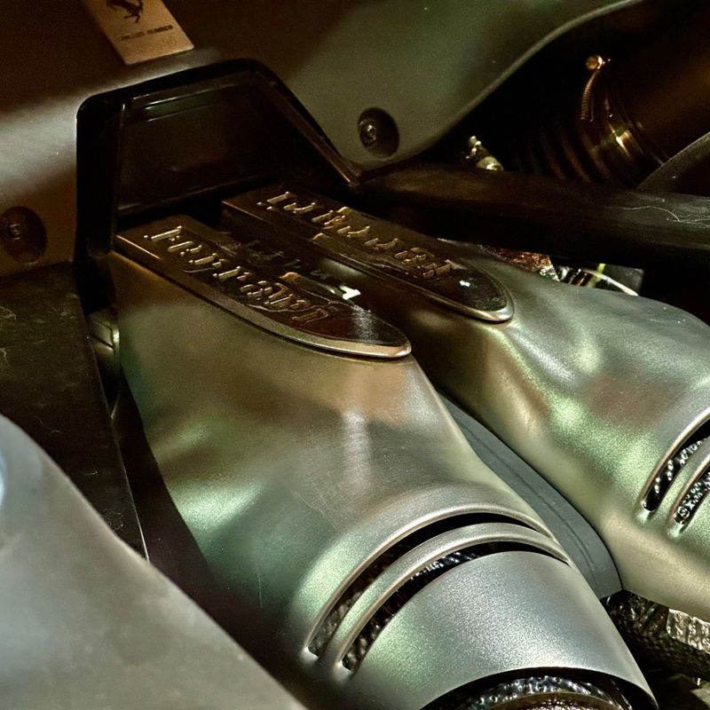 Ferrari 296 Gtb 2024/2025 DL MOTORS LAJEADO / Carros no Vale