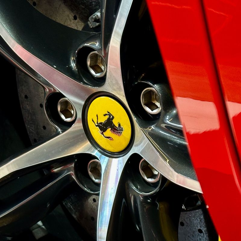 Ferrari 296 Gtb 2024/2025 DL MOTORS LAJEADO / Carros no Vale