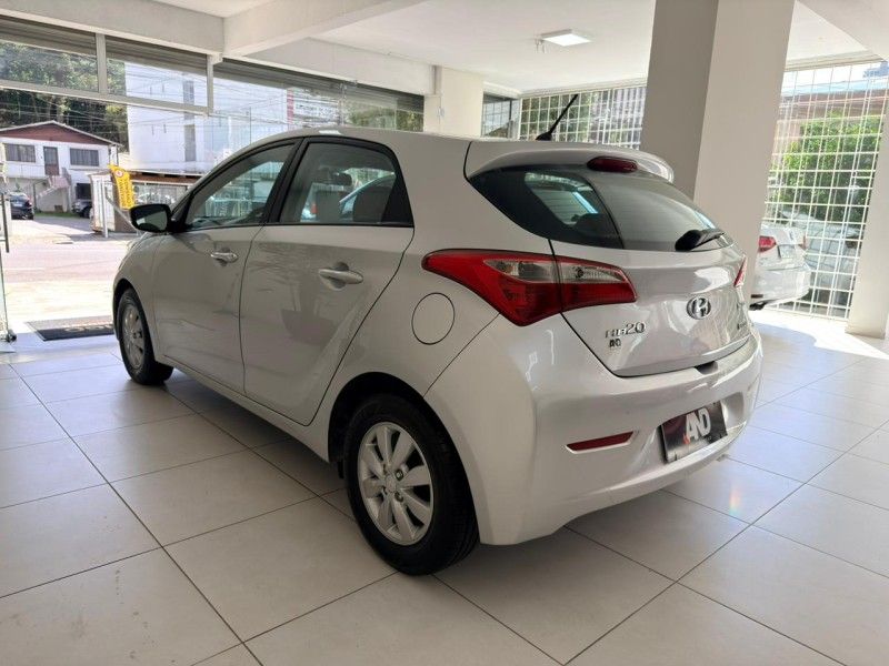 HYUNDAI HB20 1.6 COMFORT PLUS 16V 2012/2013 ANDRIGO VEÍCULOS CAXIAS DO SUL / Carros no Vale
