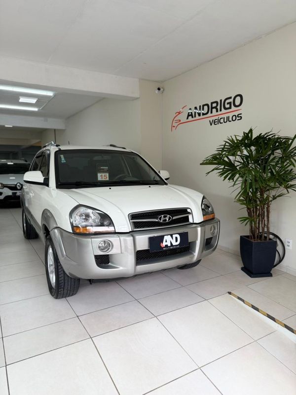 HYUNDAI TUCSON 2.0 MPFI GLS BASE 16V 143CV 2WD 2014/2015 ANDRIGO VEÍCULOS CAXIAS DO SUL / Carros no Vale