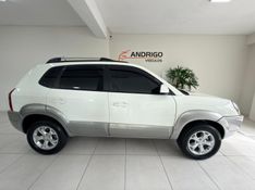 HYUNDAI TUCSON 2.0 MPFI GLS BASE 16V 143CV 2WD 2014/2015 ANDRIGO VEÍCULOS CAXIAS DO SUL / Carros no Vale