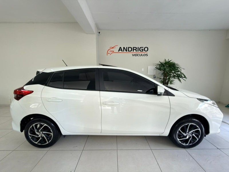 TOYOTA YARIS 1.5 XLS 2023/2024 ANDRIGO VEÍCULOS CAXIAS DO SUL / Carros no Vale