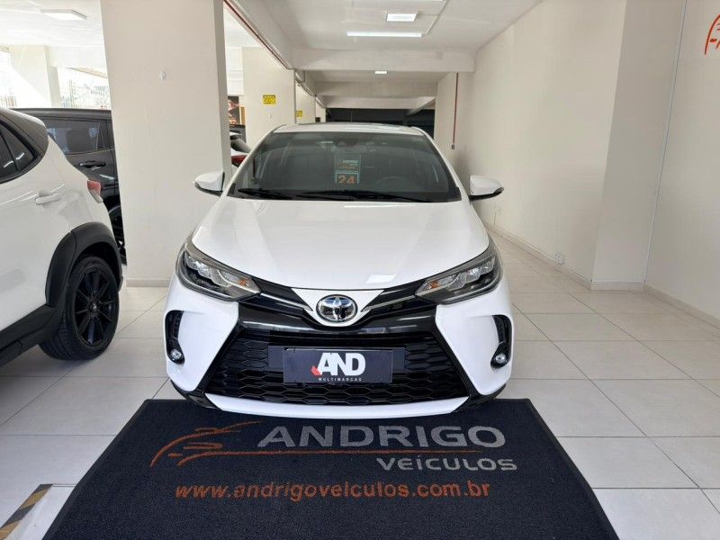 TOYOTA YARIS 1.5 XLS 2023/2024 ANDRIGO VEÍCULOS CAXIAS DO SUL / Carros no Vale