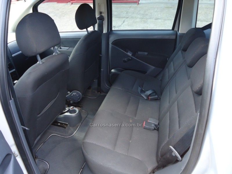 FIAT IDEA 1.4 MPI FIRE ELX 8V 2008/2008 BOURSCHEID CARROS E MOTOS SANTA CLARA DO SUL / Carros no Vale