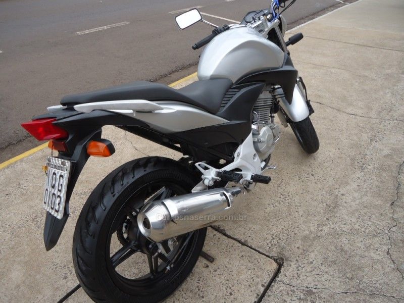 Honda Motos CB 300R 2009/2010 BOURSCHEID CARROS E MOTOS SANTA CLARA DO SUL / Carros no Vale