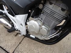 Honda Motos CB 300R 2009/2010 BOURSCHEID CARROS E MOTOS SANTA CLARA DO SUL / Carros no Vale