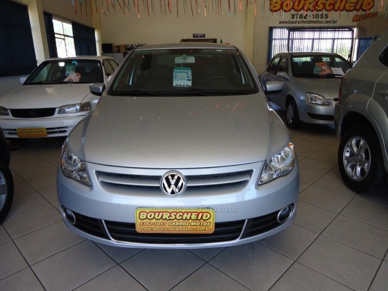 VOLKSWAGEN VOYAGE 1.0 MI TRENDLINE 8V 2012/2012 BOURSCHEID CARROS E MOTOS SANTA CLARA DO SUL / Carros no Vale