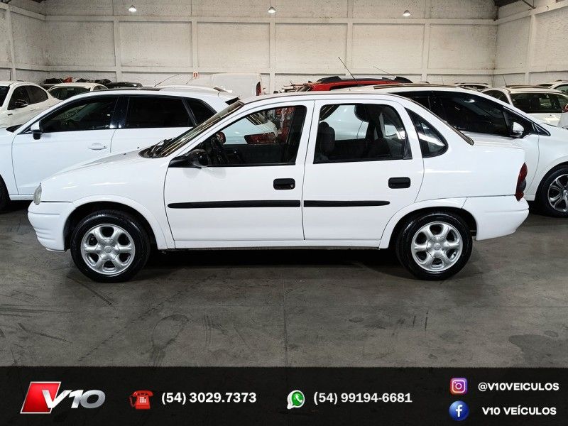 CHEVROLET CORSA 1.0 MPFI SUPER SEDAN 8V 1998/1999 V10 VEÍCULOS CAXIAS DO SUL / Carros no Vale