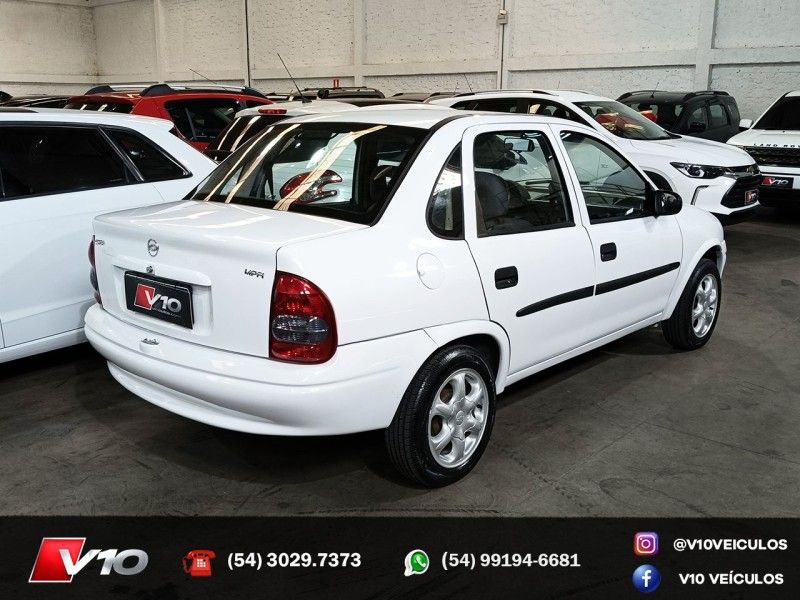 CHEVROLET CORSA 1.0 MPFI SUPER SEDAN 8V 1998/1999 V10 VEÍCULOS CAXIAS DO SUL / Carros no Vale