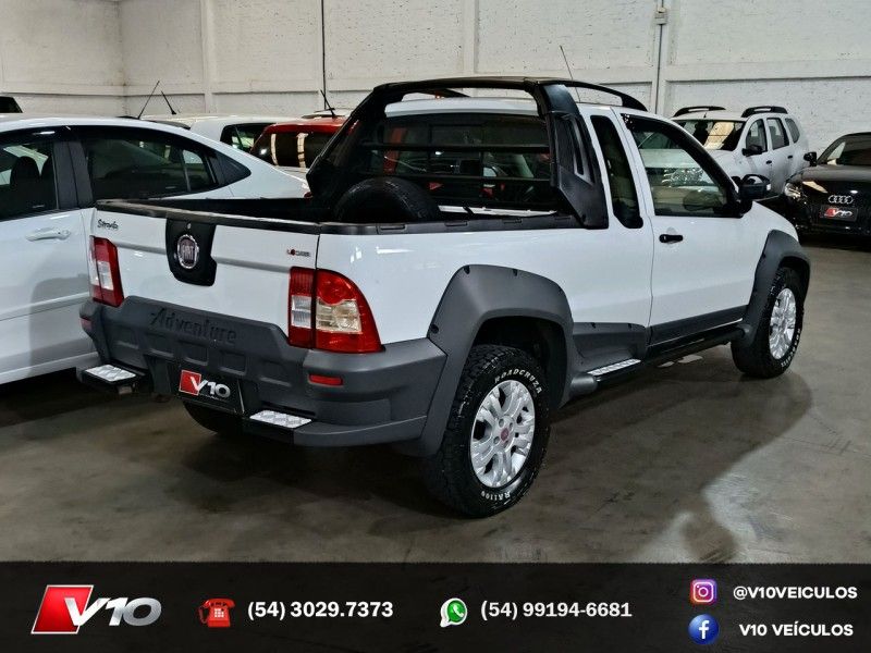 FIAT STRADA 1.8 MPI ADVENTURE LOCKER CE 8V 2009/2009 V10 VEÍCULOS CAXIAS DO SUL / Carros no Vale