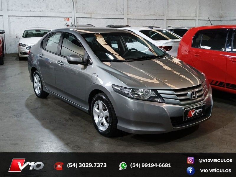 HONDA CITY 1.5 DX 16V 2010/2011 V10 VEÍCULOS CAXIAS DO SUL / Carros no Vale