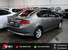 HONDA CITY 1.5 DX 16V 2010/2011 V10 VEÍCULOS CAXIAS DO SUL / Carros no Vale