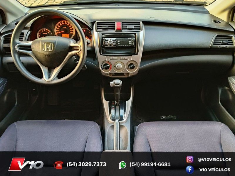 HONDA CITY 1.5 DX 16V 2010/2011 V10 VEÍCULOS CAXIAS DO SUL / Carros no Vale