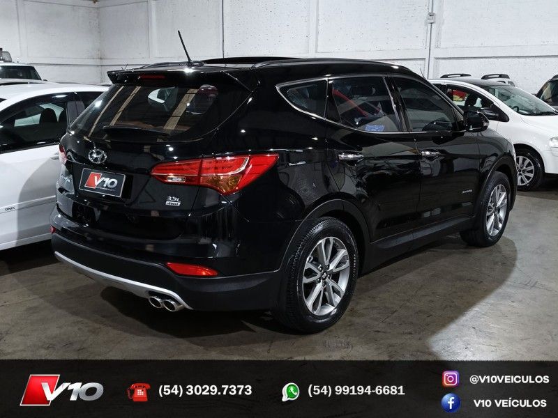 HYUNDAI SANTA FÉ 3.3 MPFI 4X4 7 LUGARES V6 270CV 2014/2015 V10 VEÍCULOS CAXIAS DO SUL / Carros no Vale HYUNDAI SANTA FÉ 3.3 MPFI 4X4 7 LUGARES V6 270CV 2014/2015 V10 VEÍCULOS CAXIAS DO SUL / Carros no Vale