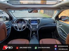 HYUNDAI SANTA FÉ 3.3 MPFI 4X4 7 LUGARES V6 270CV 2014/2015 V10 VEÍCULOS CAXIAS DO SUL / Carros no Vale