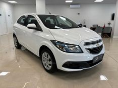 CHEVROLET ONIX 1.4 MPFI LT 8V 2013/2014 LUIGGI AUTOMÓVEIS CARLOS BARBOSA / Carros no Vale