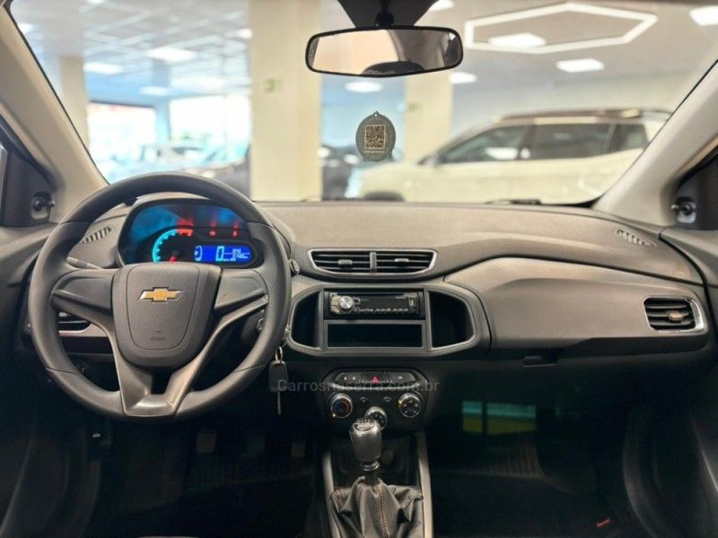 CHEVROLET ONIX 1.4 MPFI LT 8V 2013/2014 LUIGGI AUTOMÓVEIS CARLOS BARBOSA / Carros no Vale