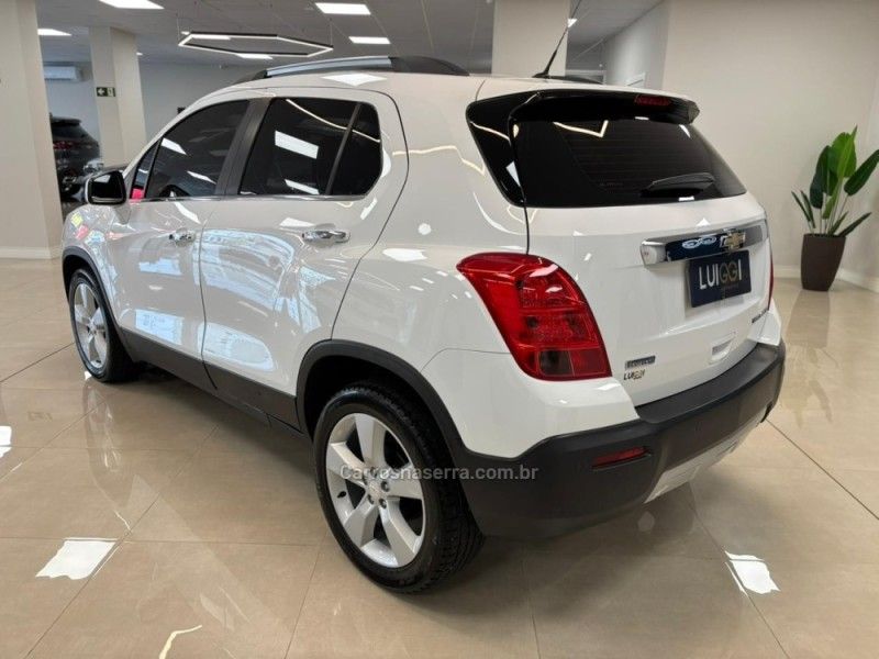 CHEVROLET TRACKER 1.8 MPFI LTZ 4X2 16V 2014/2014 LUIGGI AUTOMÓVEIS CARLOS BARBOSA / Carros no Vale