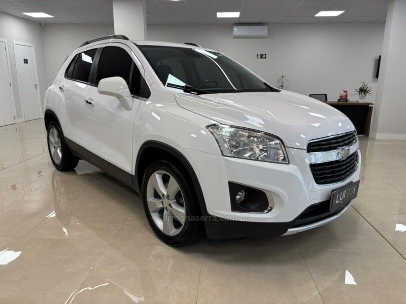 CHEVROLET TRACKER 1.8 MPFI LTZ 4X2 16V 2014/2014 LUIGGI AUTOMÓVEIS CARLOS BARBOSA / Carros no Vale