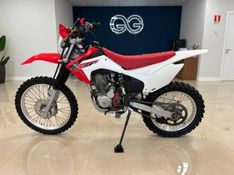 Honda Motos CRF 230F 2016/2016 LUIGGI AUTOMÓVEIS CARLOS BARBOSA / Carros no Vale