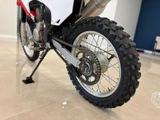 Honda Motos CRF 230F 2016/2016 LUIGGI AUTOMÓVEIS CARLOS BARBOSA / Carros no Vale