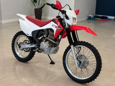 Honda Motos CRF 230F 2016/2016 LUIGGI AUTOMÓVEIS CARLOS BARBOSA / Carros no Vale