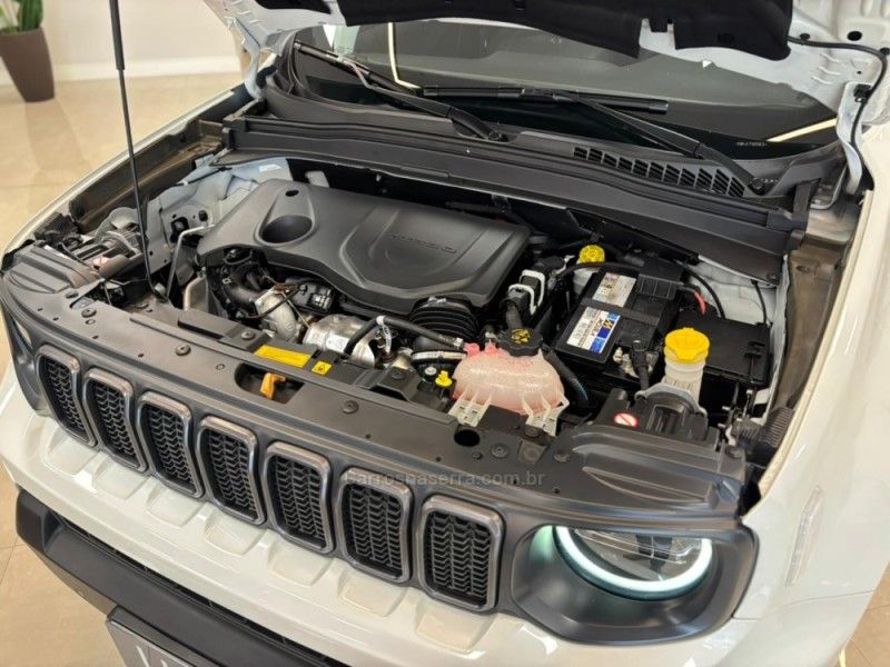 JEEP RENEGADE 1.3 TRAILHAWK T270 16V TURBO 4×4 2022/2022 LUIGGI AUTOMÓVEIS CARLOS BARBOSA / Carros no Vale