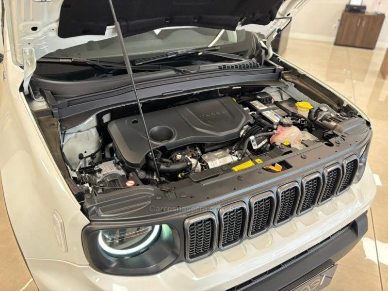JEEP RENEGADE 1.3 TRAILHAWK T270 16V TURBO 4×4 2022/2022 LUIGGI AUTOMÓVEIS CARLOS BARBOSA / Carros no Vale