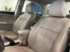 TOYOTA COROLLA 2.0 XEI 16V 2013/2014 LUIGGI AUTOMÓVEIS CARLOS BARBOSA / Carros no Vale