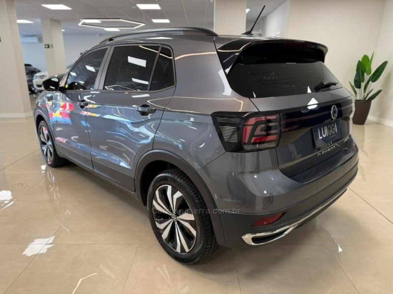 VOLKSWAGEN T-CROSS 1.0 COMFORTLINE TSI 2021/2022 LUIGGI AUTOMÓVEIS CARLOS BARBOSA / Carros no Vale