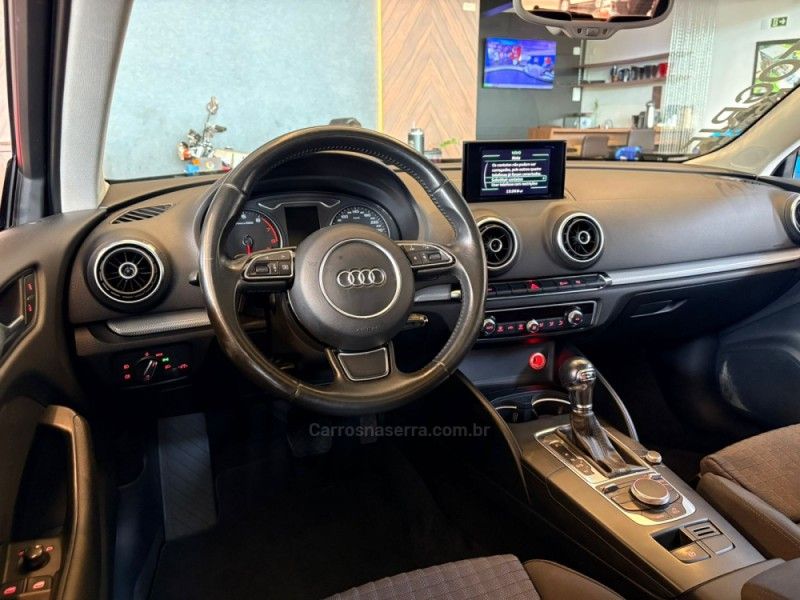 AUDI A3 1.8 TFSI SPORTBACK 16V 2014/2014 AUTOGRIF MOTORS CAMPO BOM / Carros no Vale
