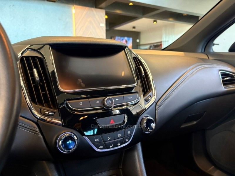 CHEVROLET CRUZE 1.4 TURBO LTZ SPORT6 16V 2022/2022 AUTOGRIF MOTORS CAMPO BOM / Carros no Vale