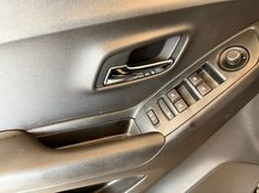 CHEVROLET TRACKER 1.4 16V TURBO LTZ 2017/2017 AUTOGRIF MOTORS CAMPO BOM / Carros no Vale