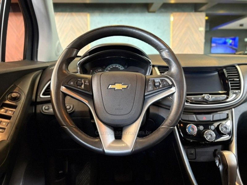 CHEVROLET TRACKER 1.4 16V TURBO LTZ 2017/2017 AUTOGRIF MOTORS CAMPO BOM / Carros no Vale
