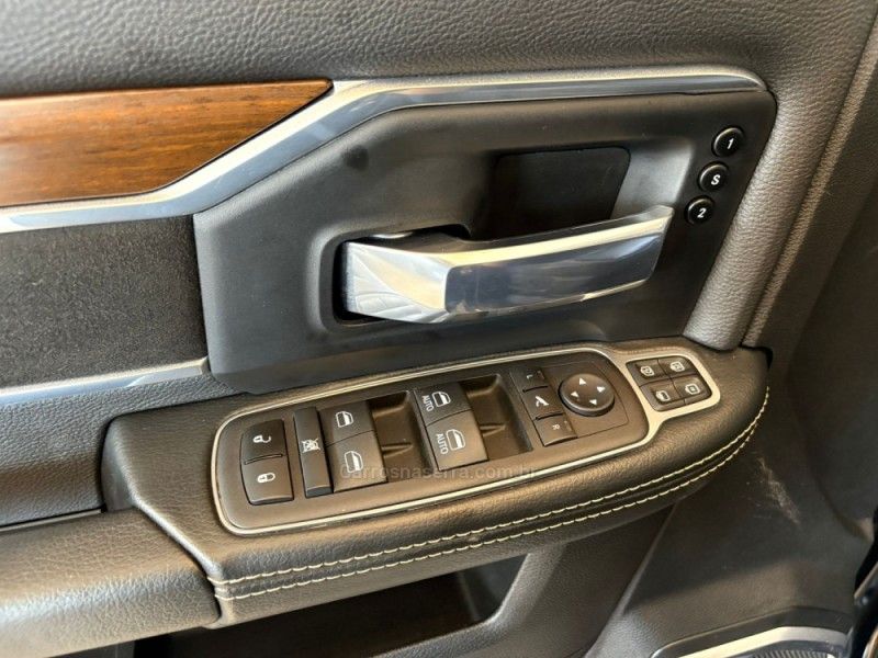 DODGE RAM 6.7 2500 LARAMIE 4X4 CD I6 TURBO 2023/2024 AUTOGRIF MOTORS CAMPO BOM / Carros no Vale