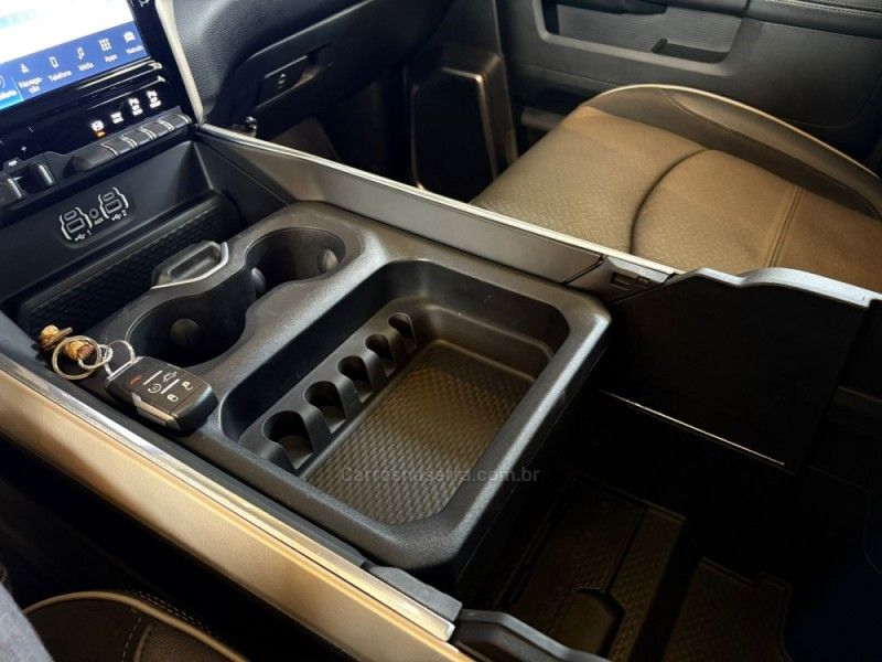 DODGE RAM 6.7 2500 LARAMIE 4X4 CD I6 TURBO 2023/2024 AUTOGRIF MOTORS CAMPO BOM / Carros no Vale