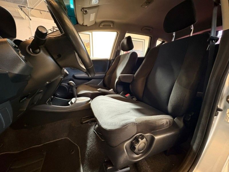 HONDA FIT 1.5 EX 16V 2011/2011 AUTOGRIF MOTORS CAMPO BOM / Carros no Vale HONDA FIT 1.5 EX 16V 2011/2011 AUTOGRIF MOTORS CAMPO BOM / Carros no Vale