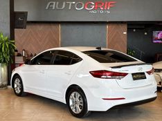 HYUNDAI ELANTRA 2.0 GLS 16V 2017/2017 AUTOGRIF MOTORS CAMPO BOM / Carros no Vale