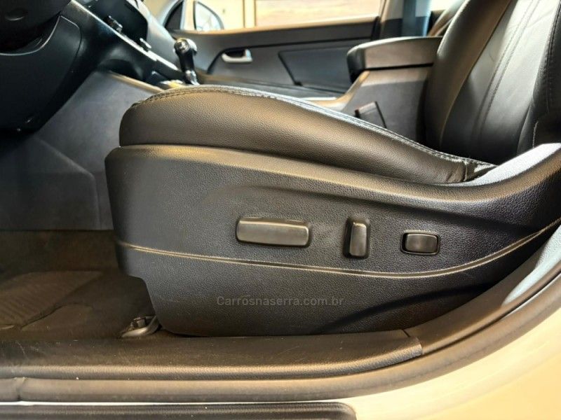 KIA SPORTAGE 2.0 EX 4X2 16V 2012/2013 AUTOGRIF MOTORS CAMPO BOM / Carros no Vale